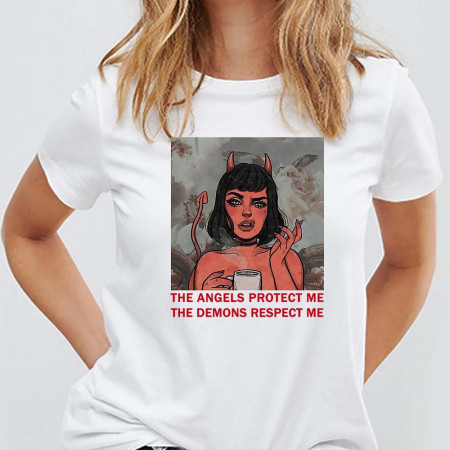 Футболка The angels protect me the demons respect me  из хлопка