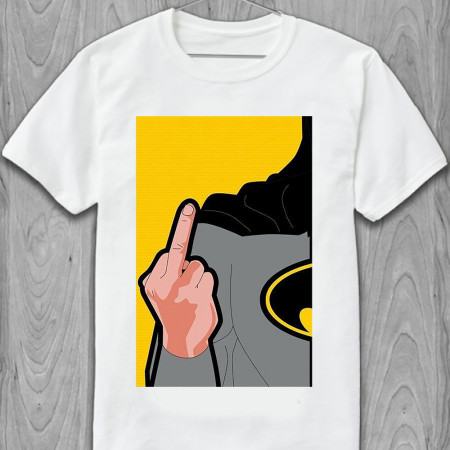 Мужская футболка Бэтмен Batman shows middle finger fuck из хлопка