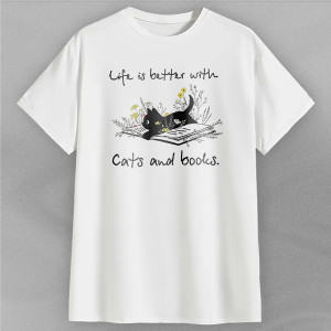 Футболка Life is better with a cats and books